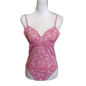 Vineyard Vines simple paisley pattern one-piece swimsuit, coral pink white S
